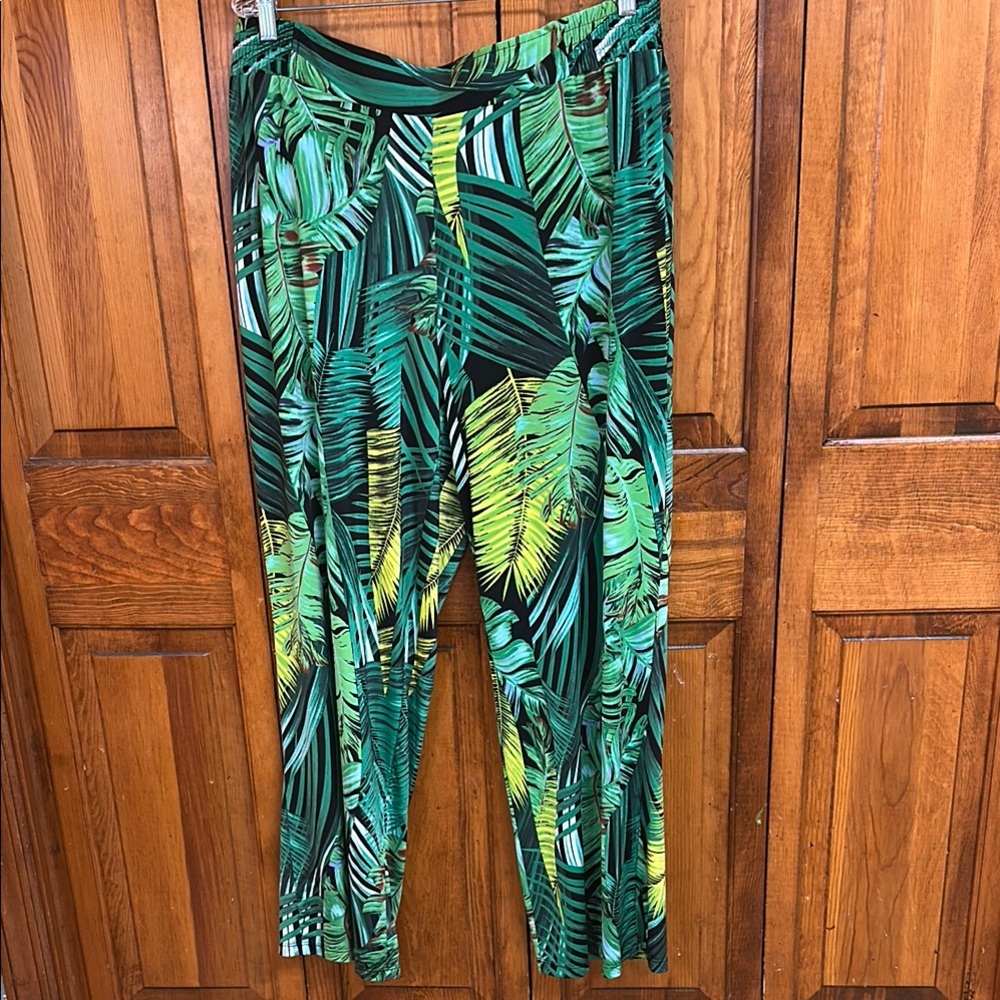 Nygard Printed Elastic Waist Palazzo Pants
Green Yellow Colorway Preowned S XL - Picture 6 of 11